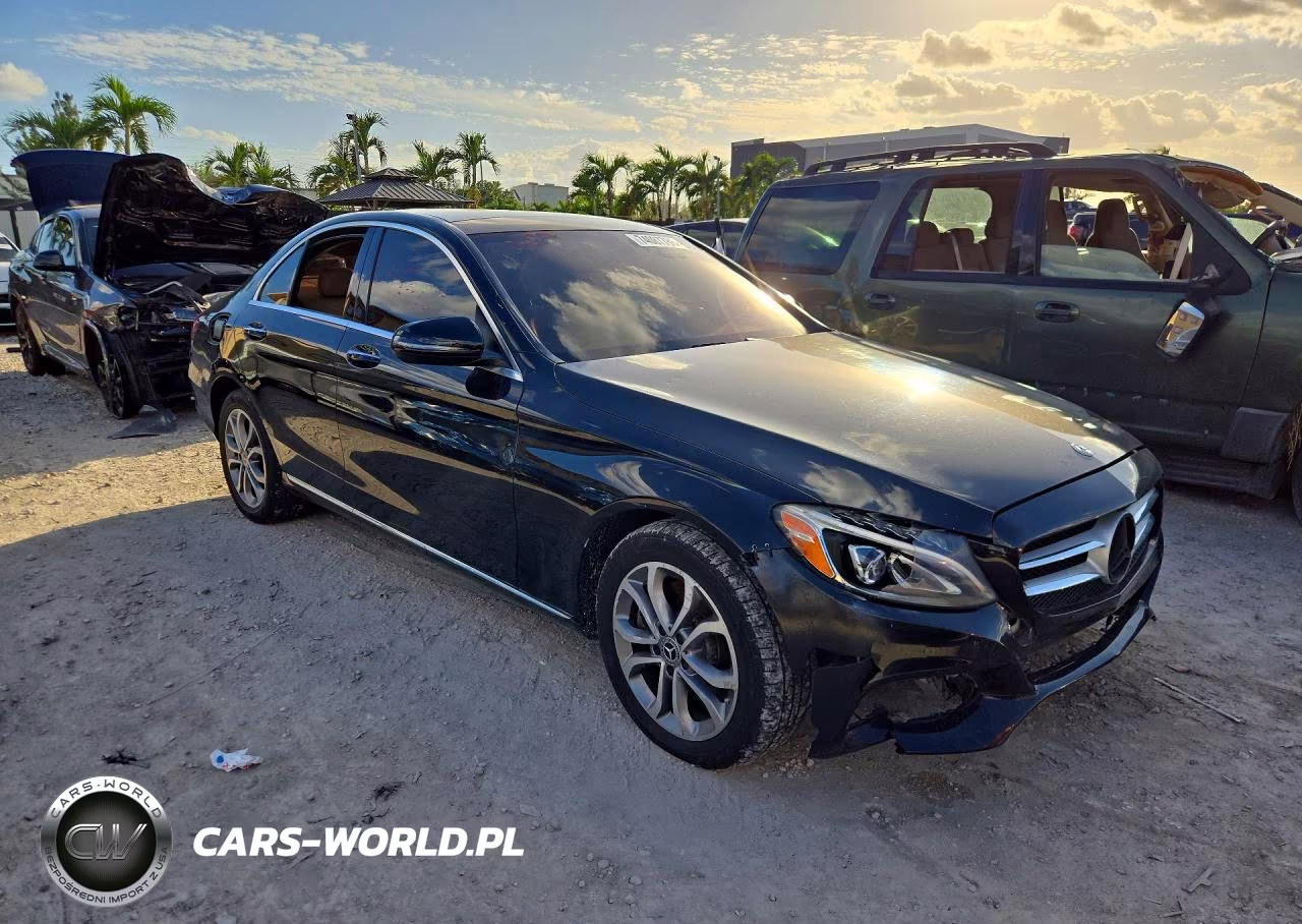 2017 Mercedes-Benz C 300 4Matic VIN:55SWF4KB7HU213828 - 4