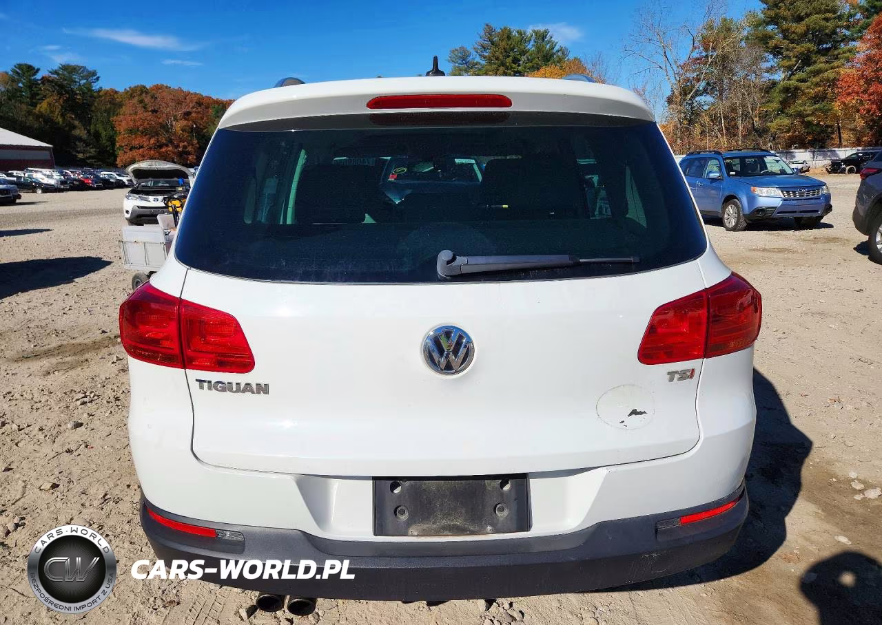 2017 Volkswagen Tiguan Wolfsburg VIN:WVGSV7AX1HW508741 - 6