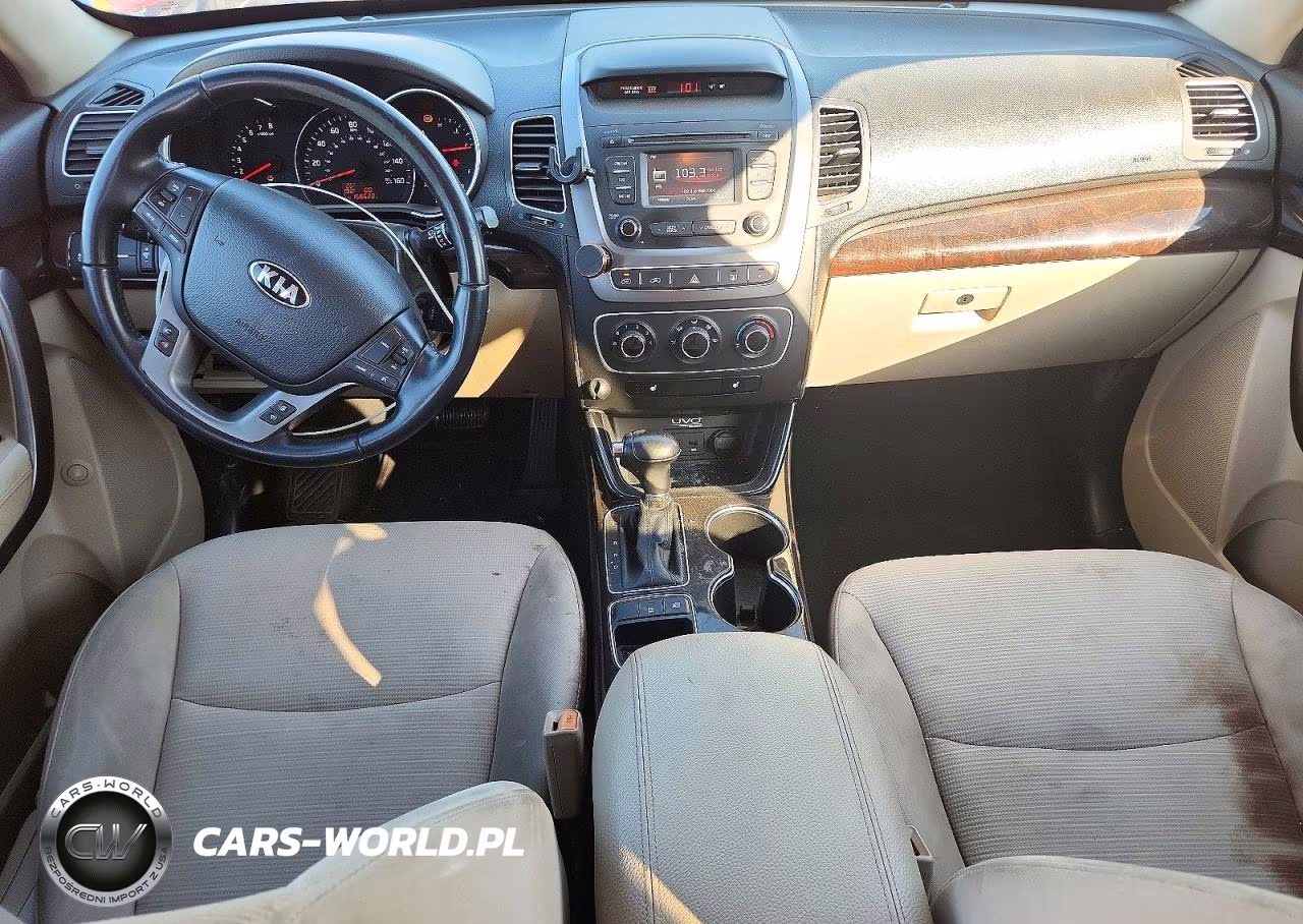 2015 Kia Sorento Lx VIN:5XYKT4A62FG622757 - 8