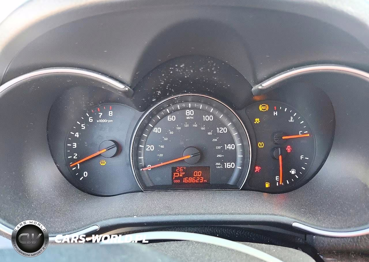 2015 Kia Sorento Lx VIN:5XYKT4A62FG622757 - 9