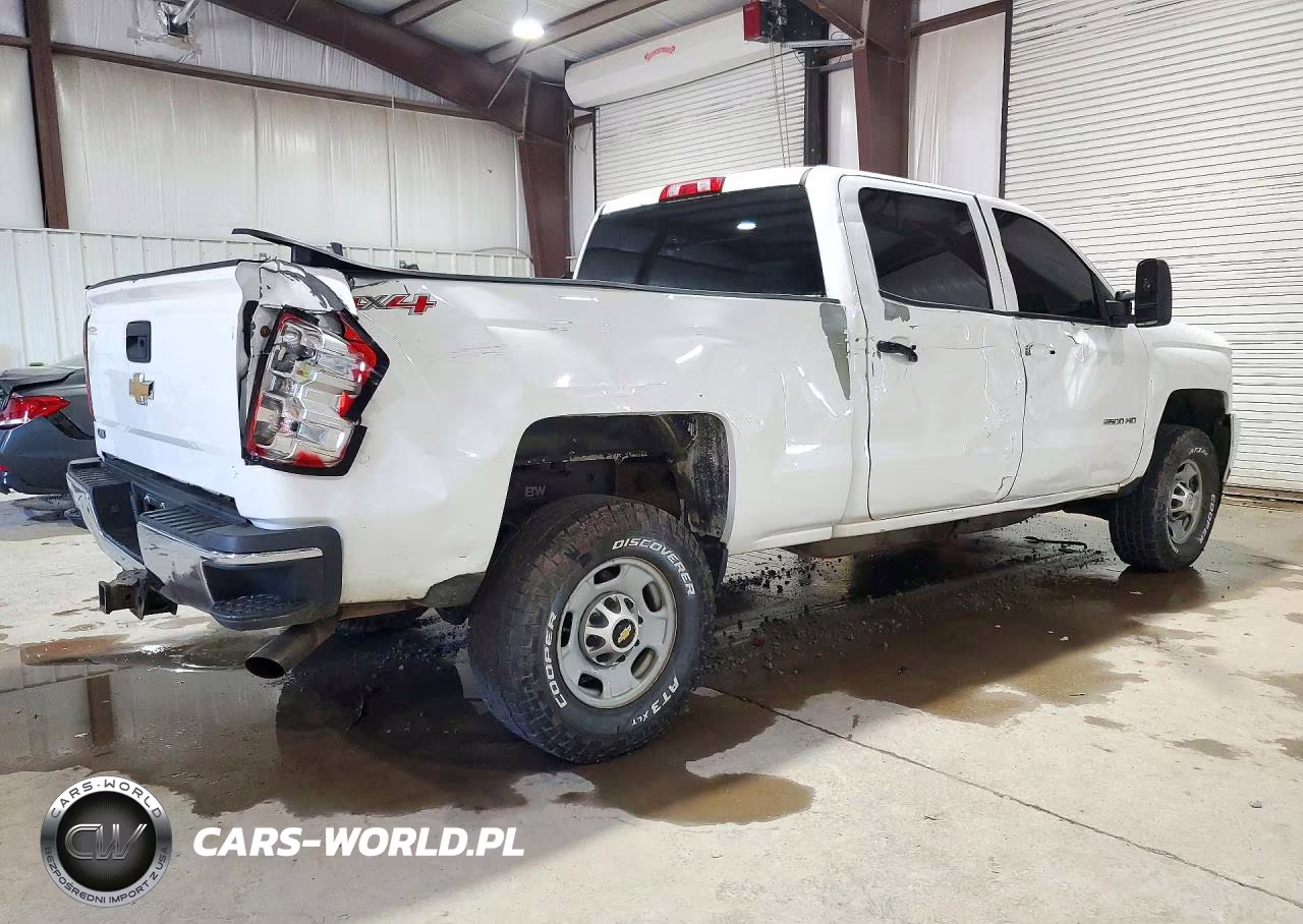 2015 Chevrolet Silverado K2500 Heavy Duty VIN:1GC1KUEG2FF550351 - 3