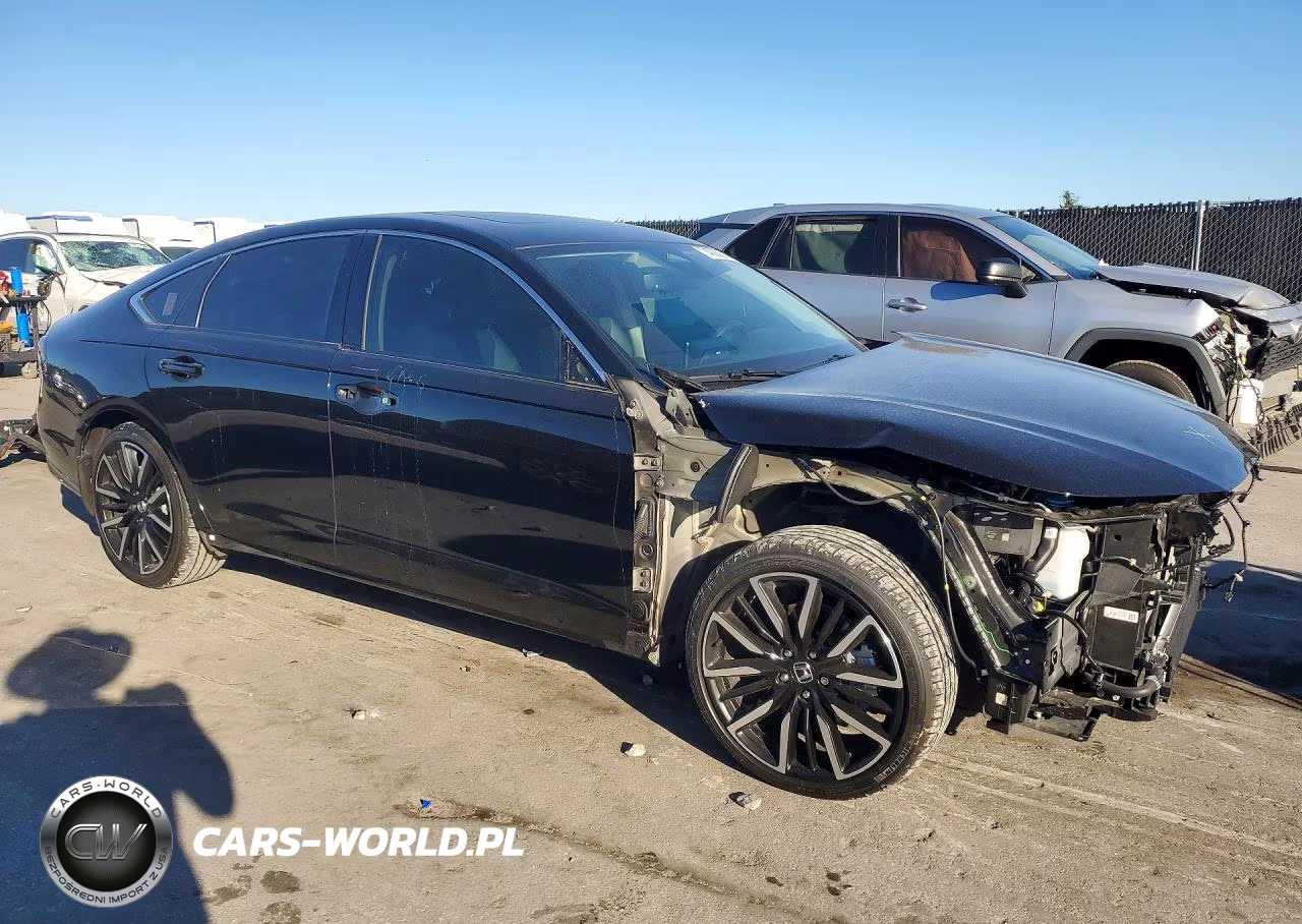 2024 Honda Accord Touring Hybrid VIN:1HGCY2F83RA031332 - 4