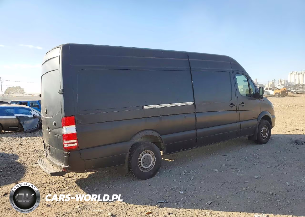 2014 Freightliner Sprinter 2500 Delivery Van VIN:WDYPE8DC6E5835666 - 3