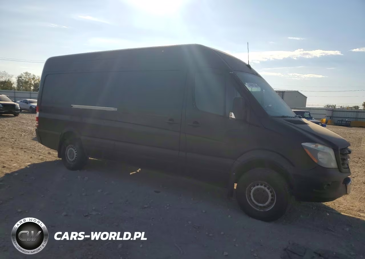 2014 Freightliner Sprinter 2500 Delivery Van VIN:WDYPE8DC6E5835666 - 4