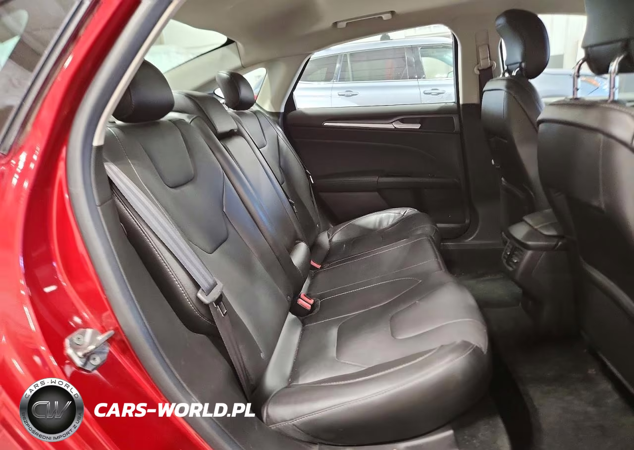 2013 Ford Fusion Titanium VIN:3FA6P0D92DR339403 - 10