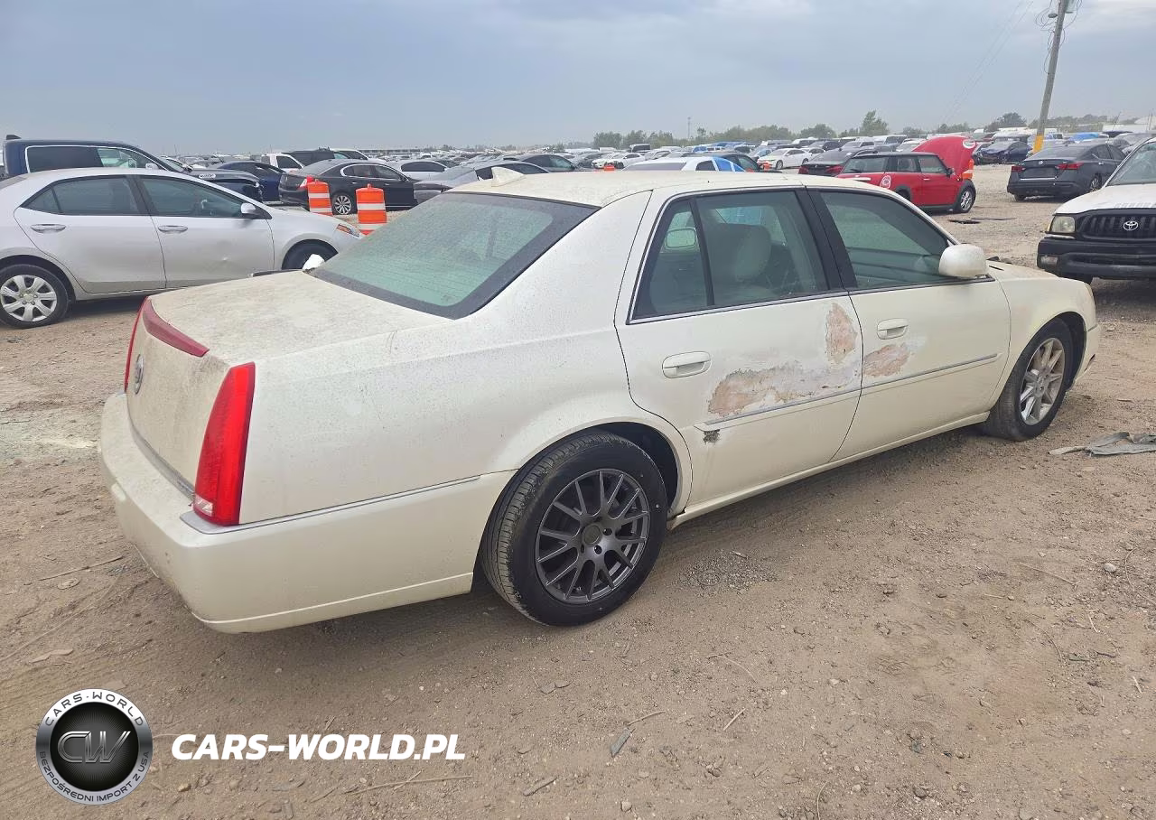 2011 Cadillac Dts Luxury Collection VIN:1G6KD5E62BU107587 - 3