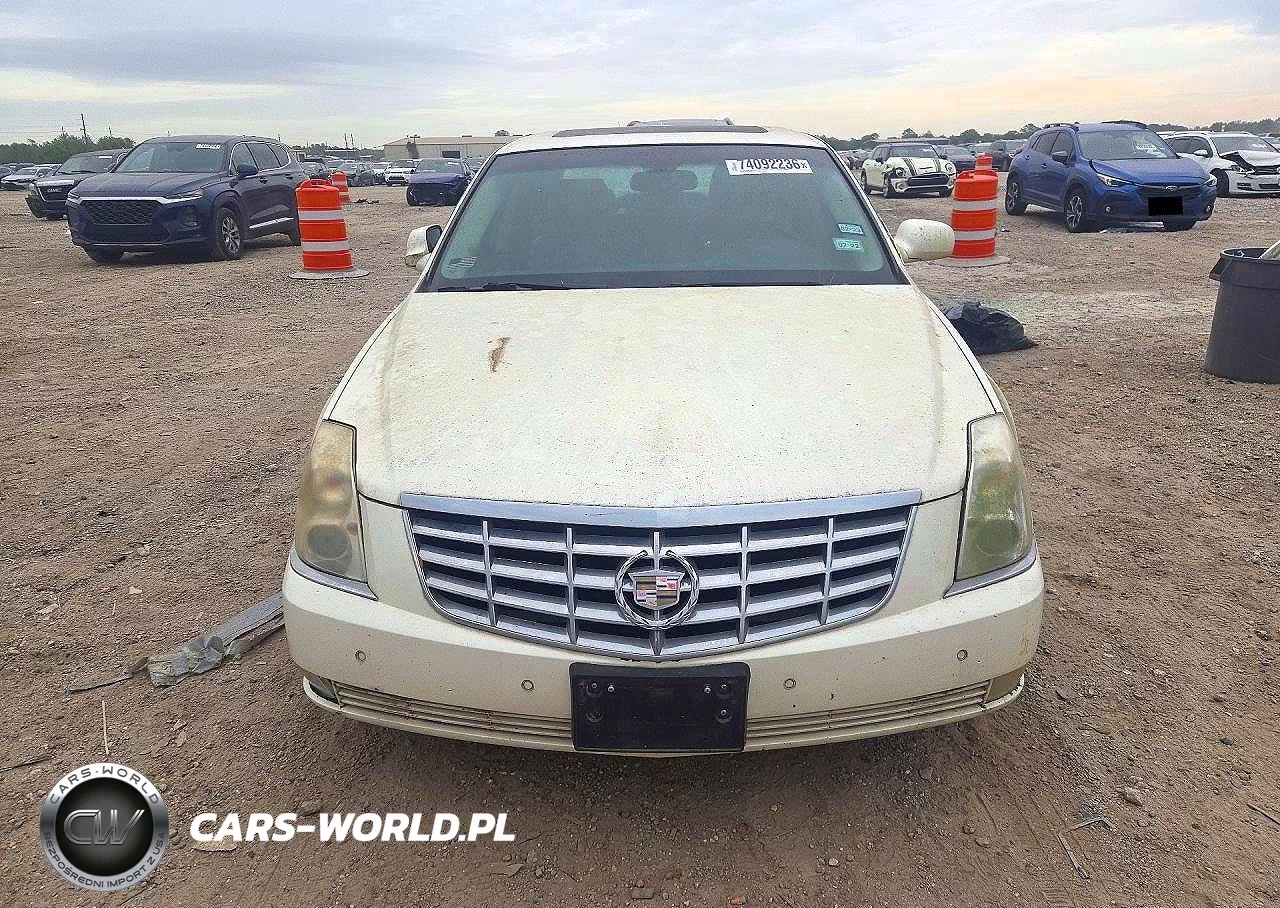 2011 Cadillac Dts Luxury Collection VIN:1G6KD5E62BU107587 - 5