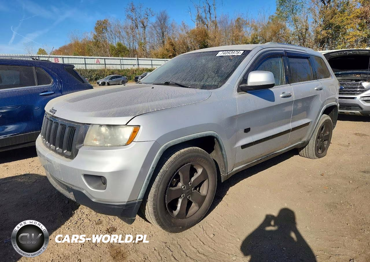 2011 Jeep Grand Cherokee Laredo – zdjęcie 1 z 13