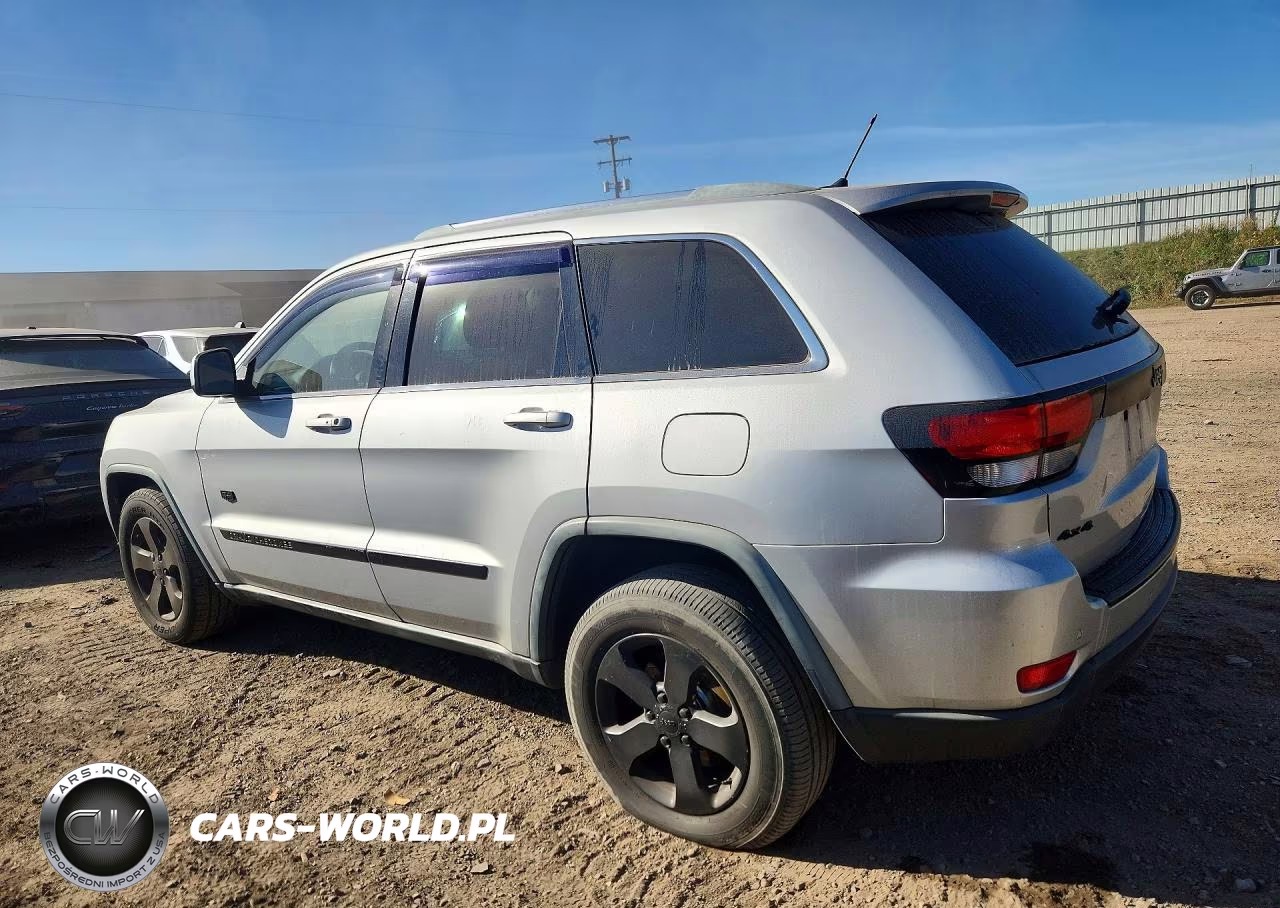 2011 Jeep Grand Cherokee Laredo VIN:1J4RR4GG0BC676158 - 2