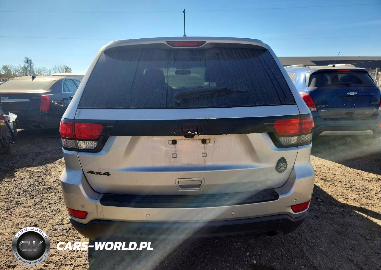2011 Jeep Grand Cherokee Laredo VIN:1J4RR4GG0BC676158 - 6