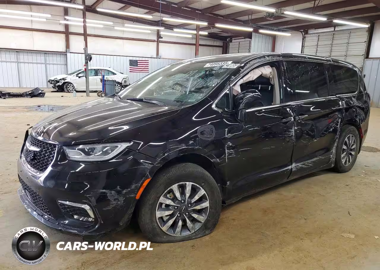 2024 Chrysler Pacifica Hybrid Select