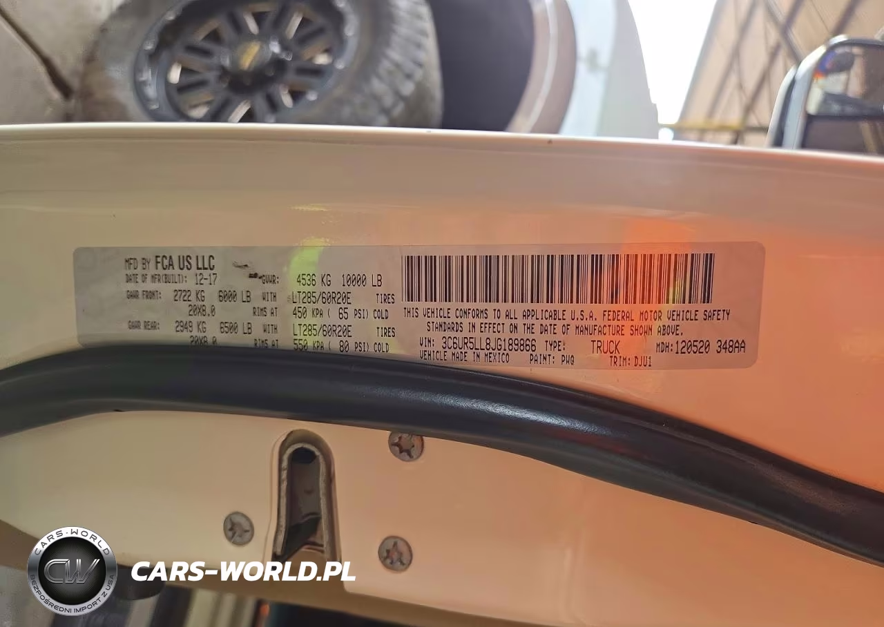 2018 Ram 2500 Longhorn VIN:3C6UR5LL8JG189866 - 12