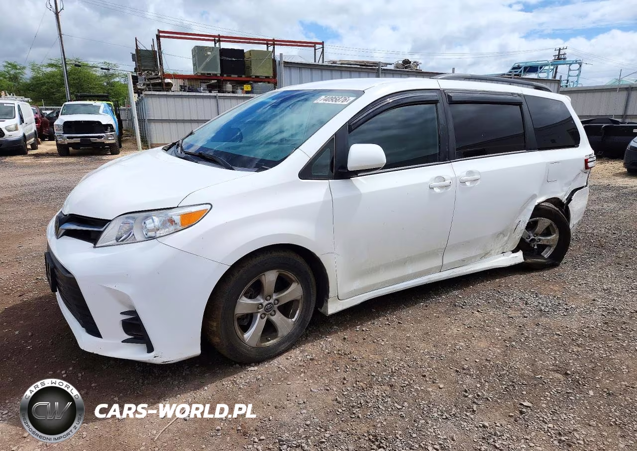 2020 Toyota Sienna Le