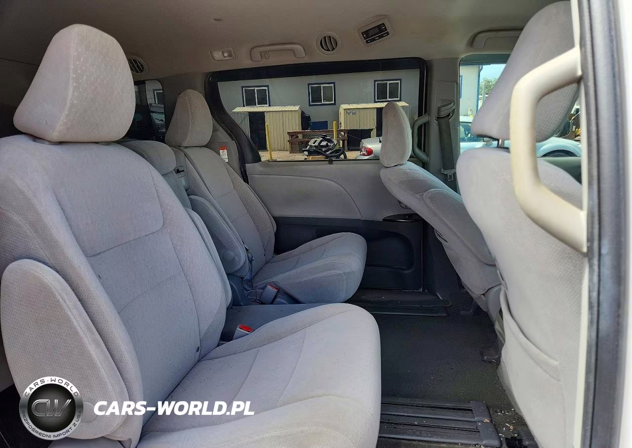 2020 Toyota Sienna Le VIN:5TDKZ3DC8LS051543 - 11