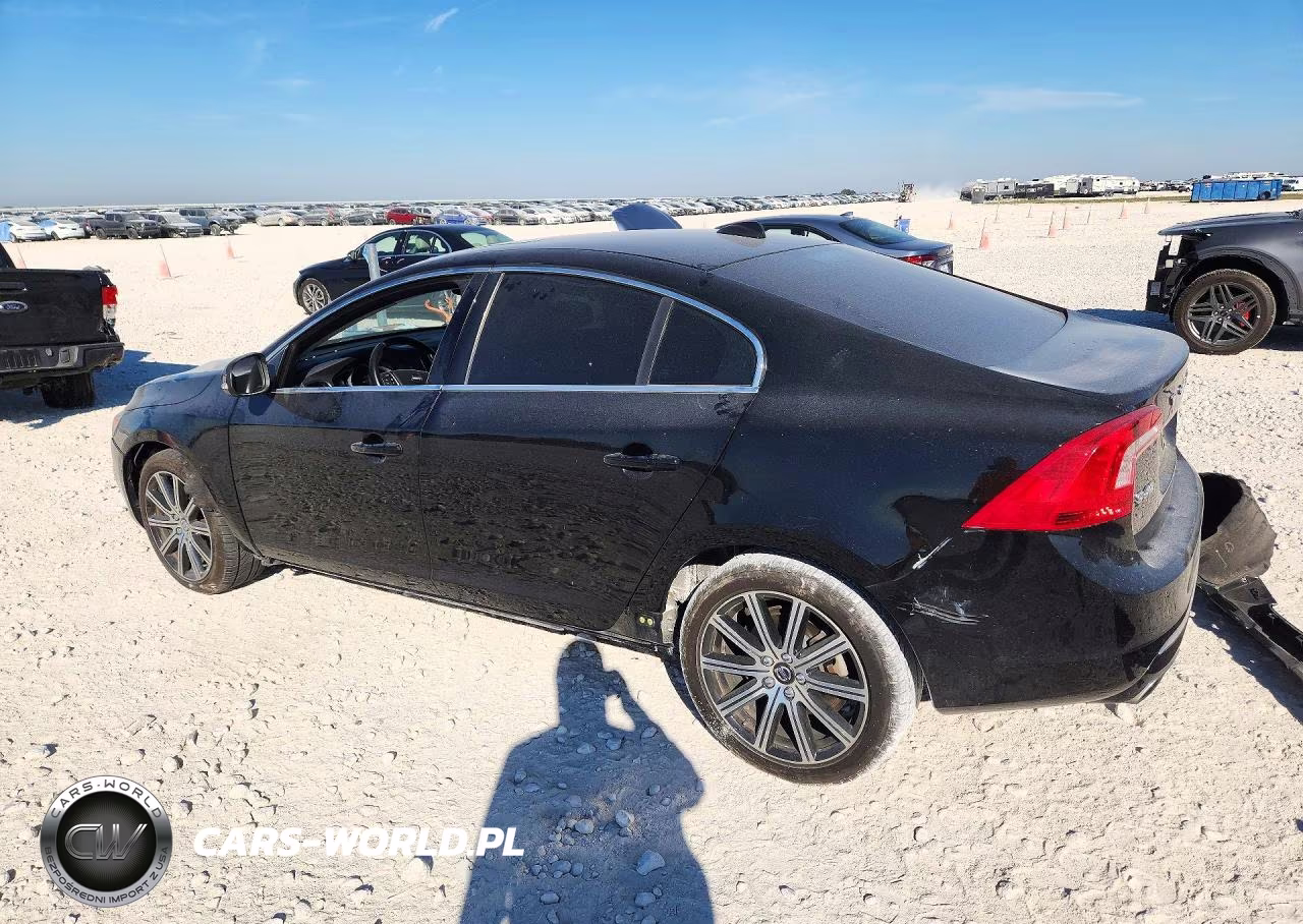 2018 Volvo S60 Premier VIN:LYV402HK2JB166222 - 2