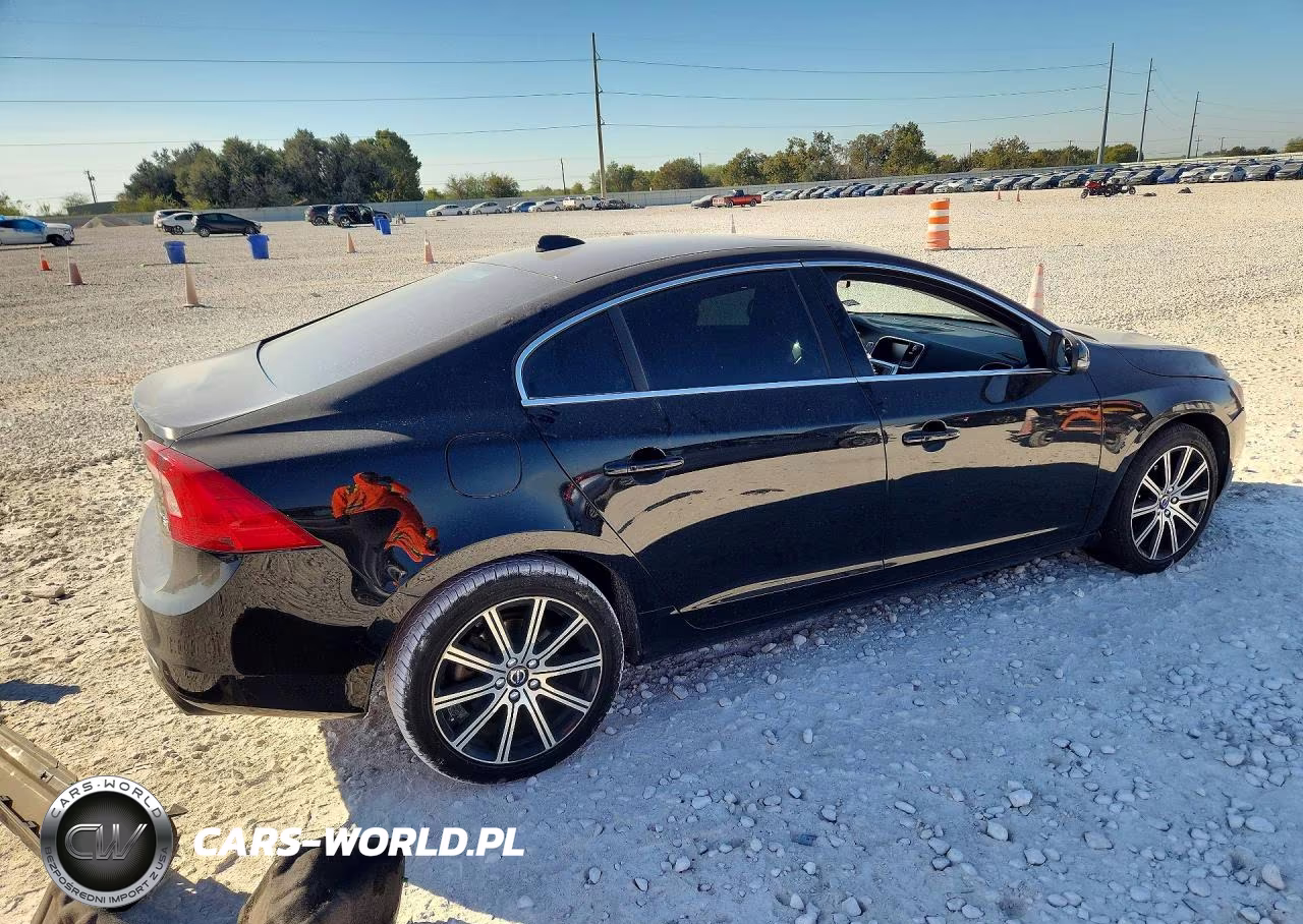 2018 Volvo S60 Premier VIN:LYV402HK2JB166222 - 3
