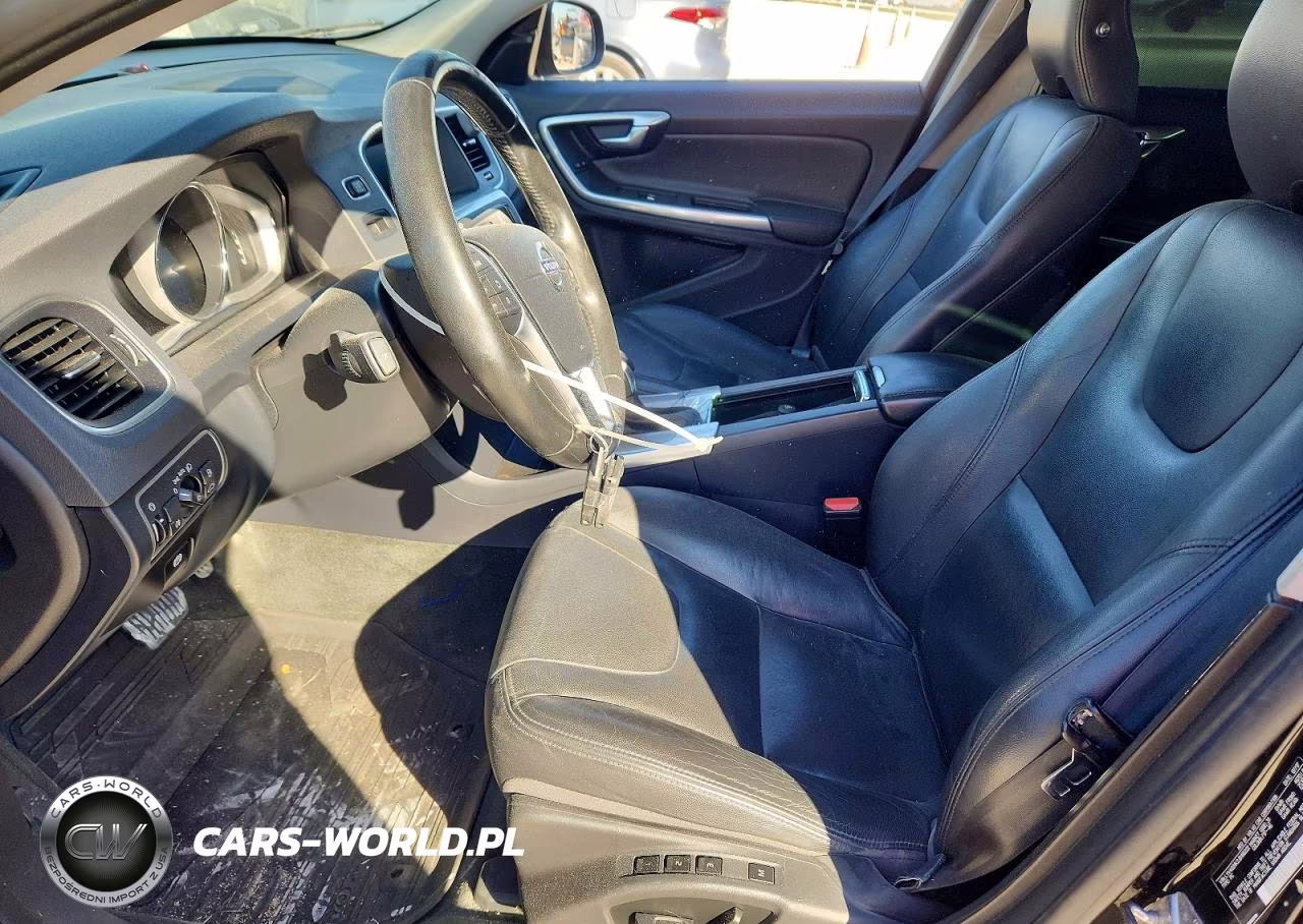 2018 Volvo S60 Premier VIN:LYV402HK2JB166222 - 7