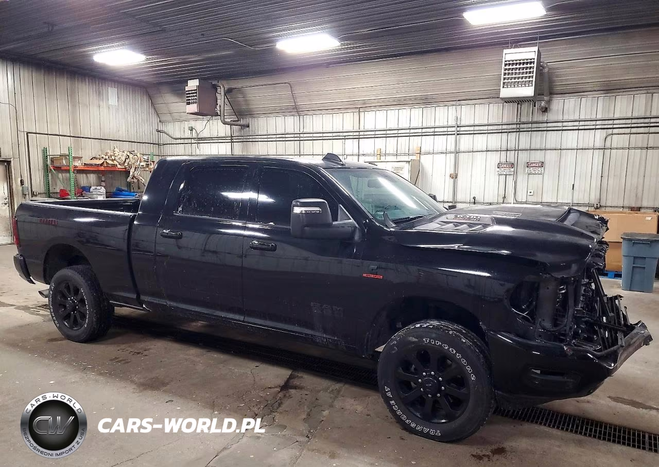 2024 Ram 3500 Laramie VIN:3C63R3ML1RG209997 - 4
