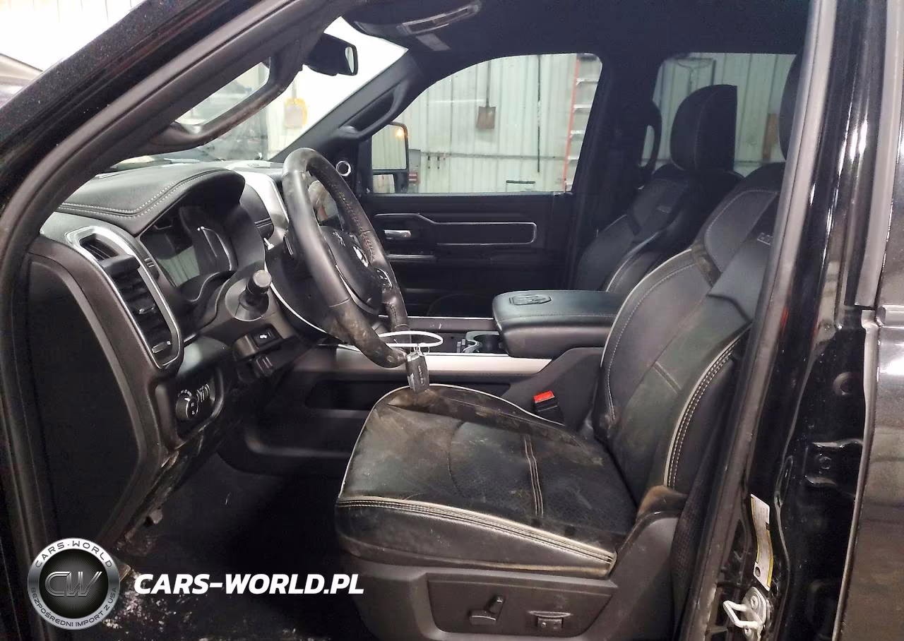 2024 Ram 3500 Laramie VIN:3C63R3ML1RG209997 - 7