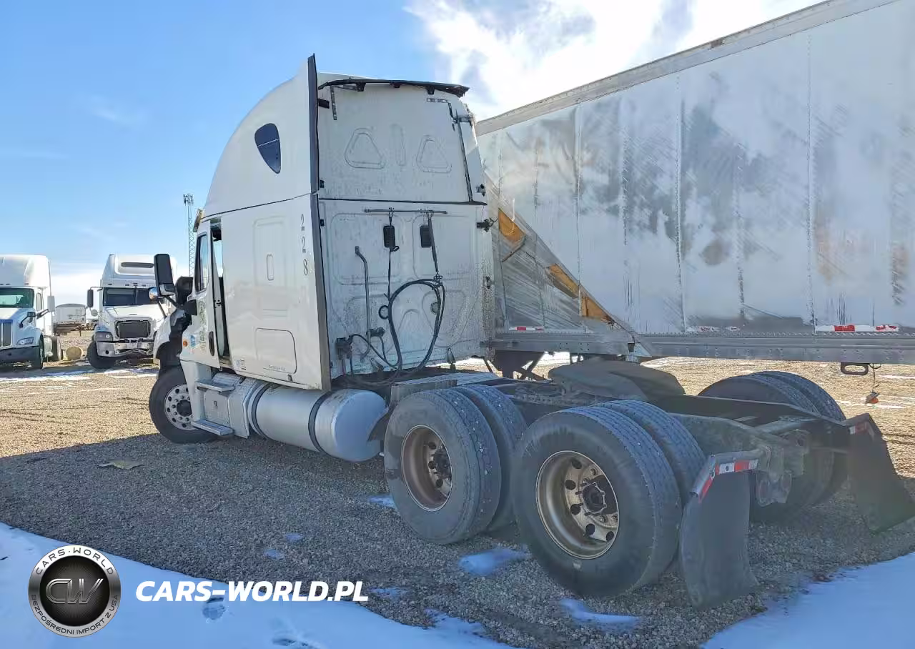 2016 Freightliner Cascadia 125 Semi Truck VIN:3AKJGLDV2GSGS7492 - 3