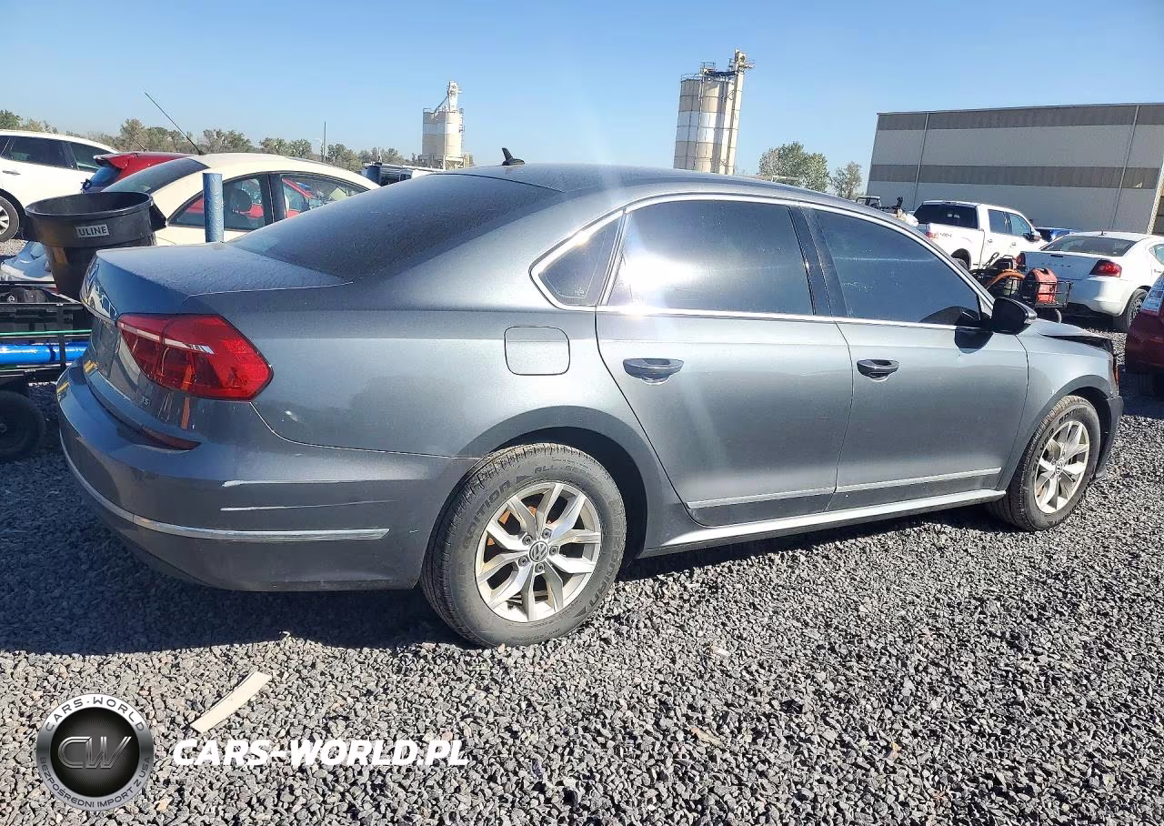 2016 Volkswagen Passat S VIN:1VWAS7A38GC061196 - 3