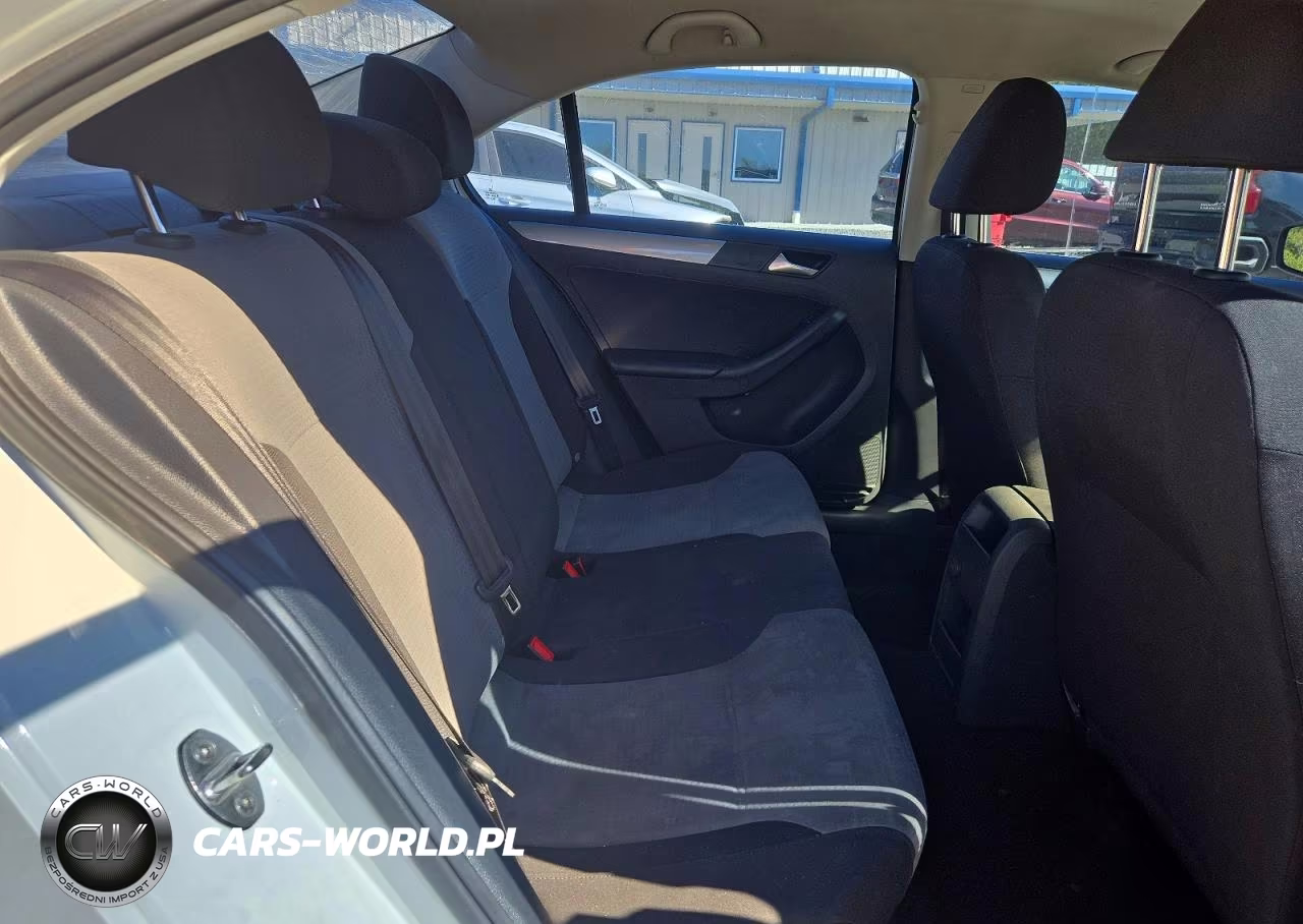 2017 Volkswagen Jetta S VIN:3VW2B7AJ5HM415050 - 10