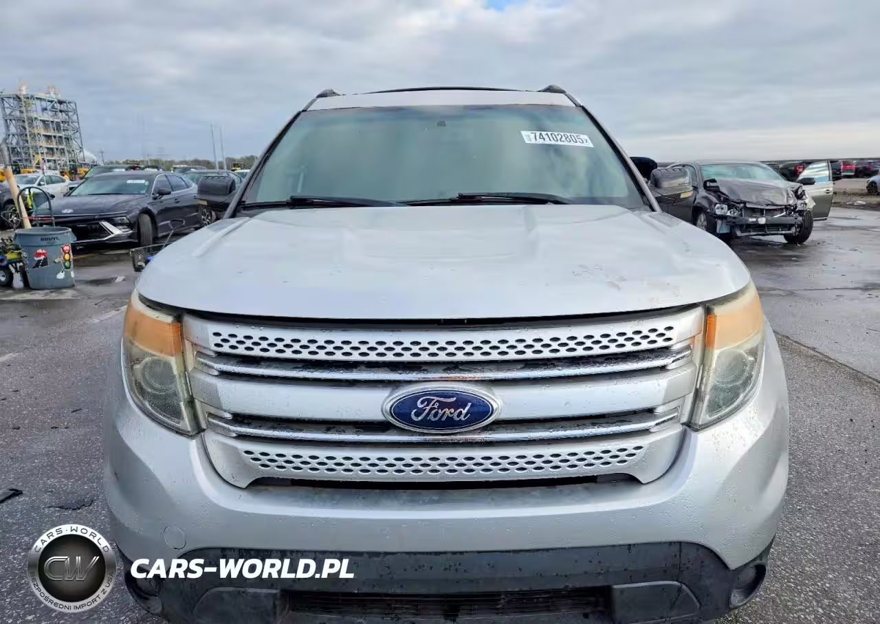 2012 Ford Explorer Xlt VIN:1FMHK8D81CGA93033 - 5