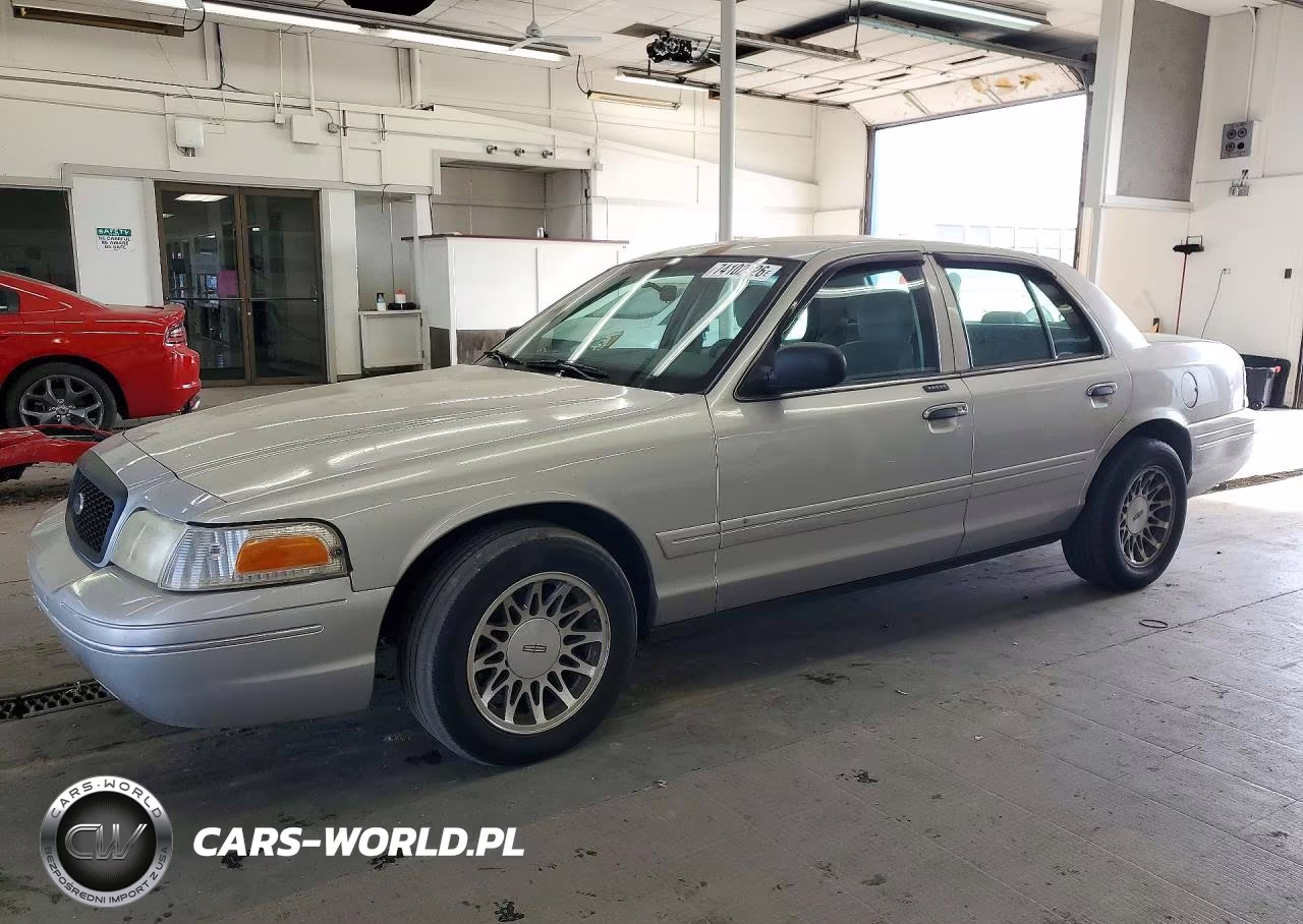 2003 Ford Crown Victoria