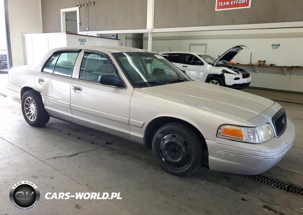2003 Ford Crown Victoria VIN:2FAFP73W23X212733 - 4