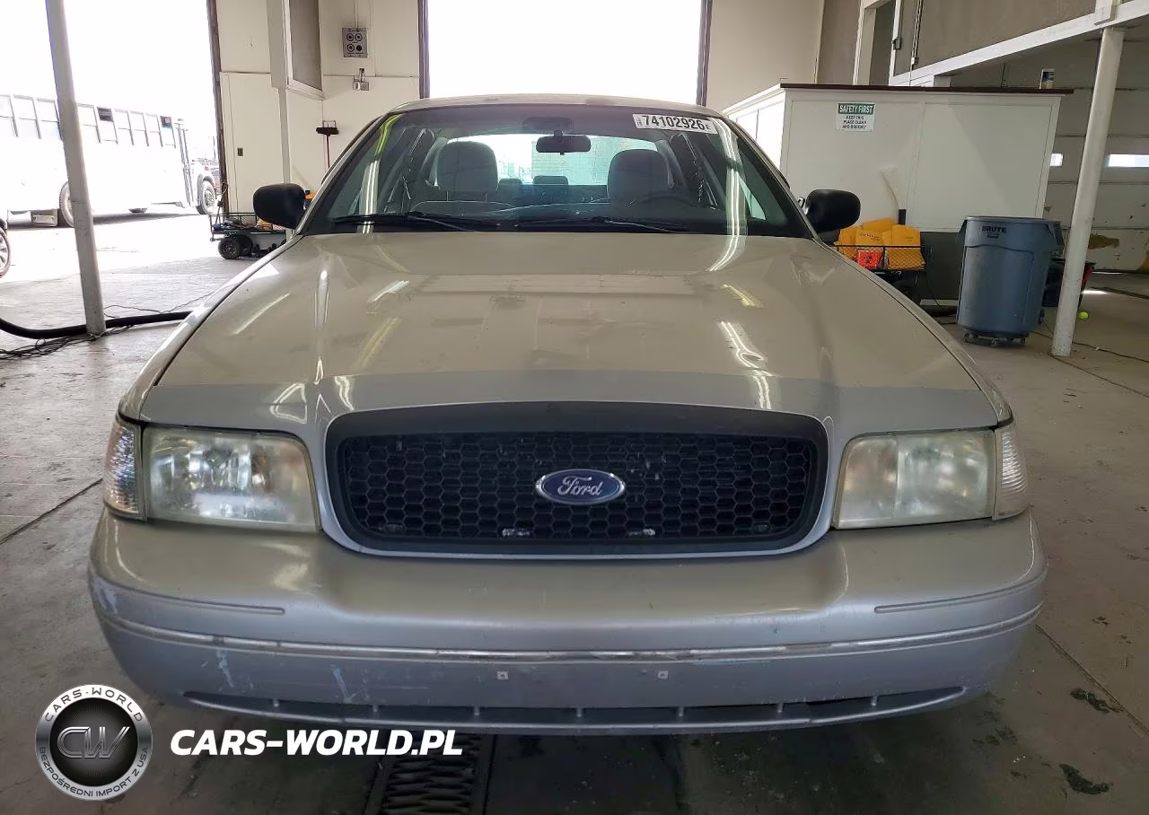 2003 Ford Crown Victoria VIN:2FAFP73W23X212733 - 5