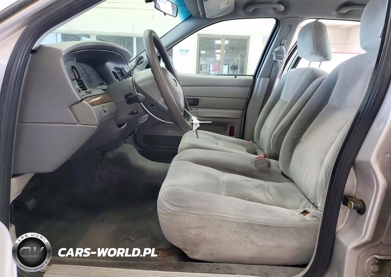 2003 Ford Crown Victoria VIN:2FAFP73W23X212733 - 7