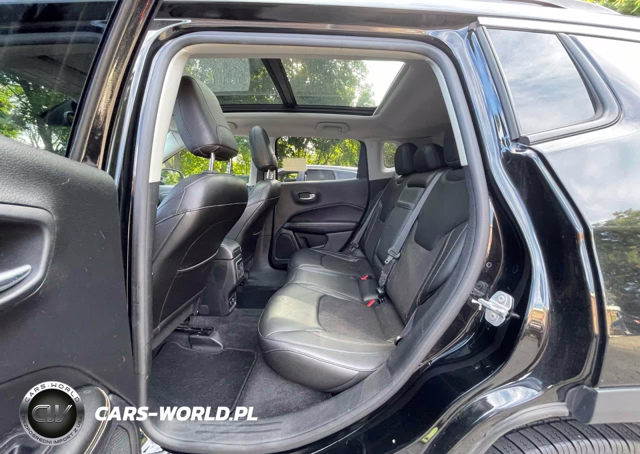 2018 Jeep Compass Latitude VIN:3C4NJCBB0JT228748 - 12