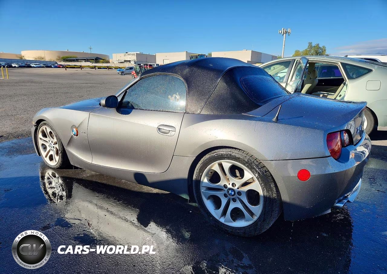 2003 BMW Z4 VIN:4USBT534X3LU00348 - 2