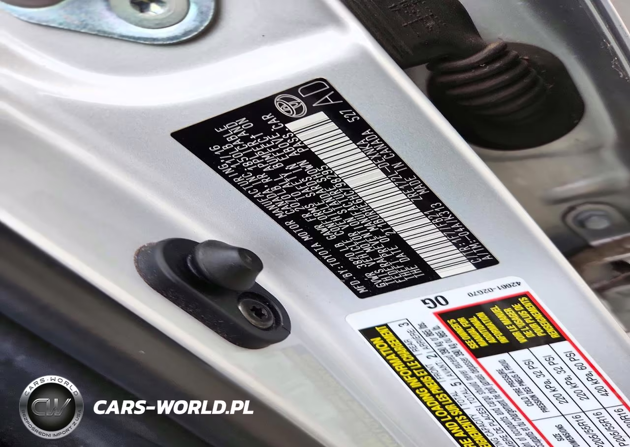 2017 Toyota Corolla Le VIN:2T1BURHE6HC798295 - 12