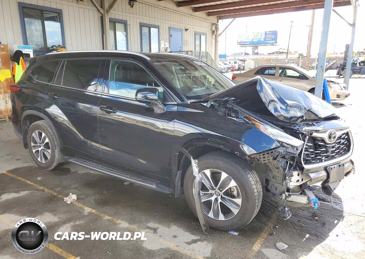 2022 Toyota Highlander Xle VIN:5TDGZRBH2NS595207 - 4