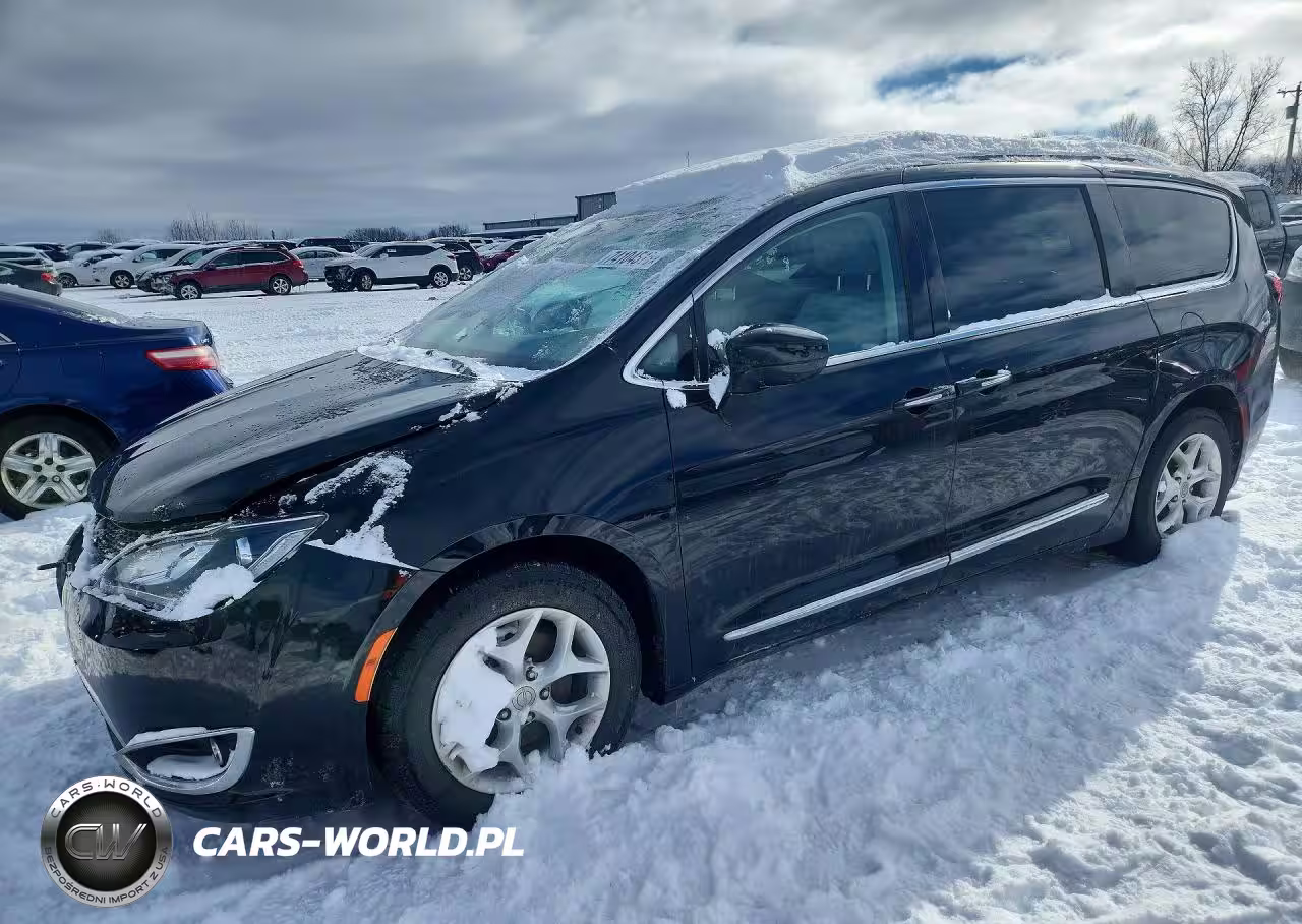 2018 Chrysler Pacifica Touring L