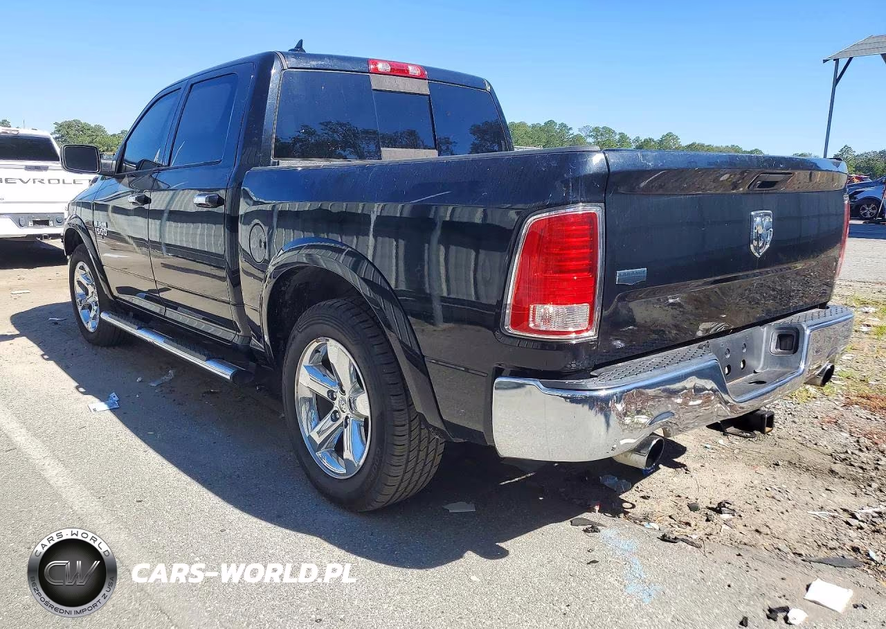 2019 Ram 1500 Classic Laramie VIN:1C6RR6NM8KS709611 - 2