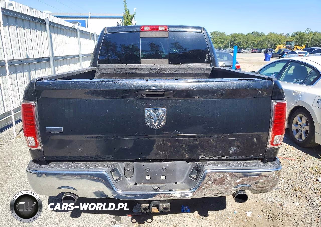 2019 Ram 1500 Classic Laramie VIN:1C6RR6NM8KS709611 - 6
