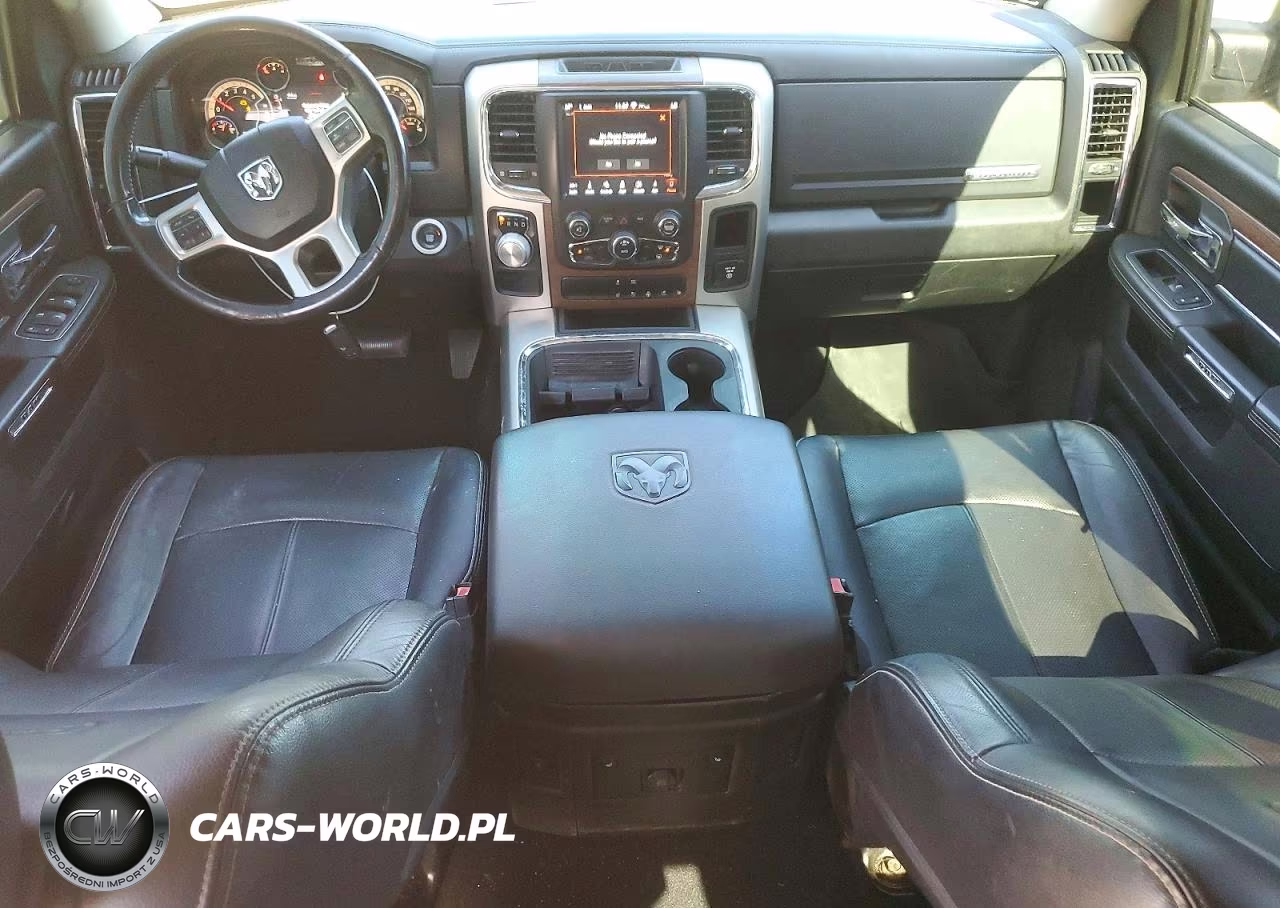 2019 Ram 1500 Classic Laramie VIN:1C6RR6NM8KS709611 - 8