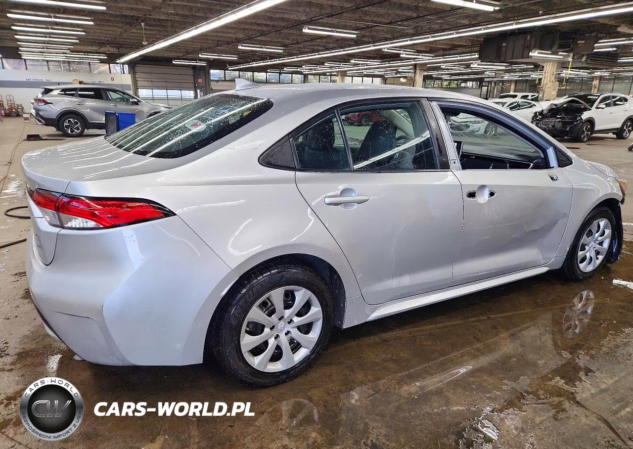 2021 Toyota Corolla Le VIN:5YFEPMAE4MP232468 - 3