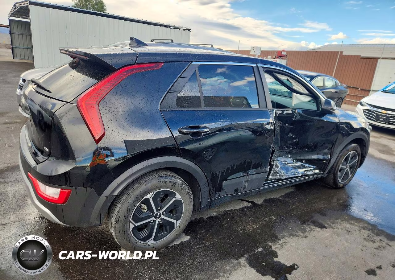2026 Kia Niro Lx VIN:KNDCP3LE0T5341603 - 3
