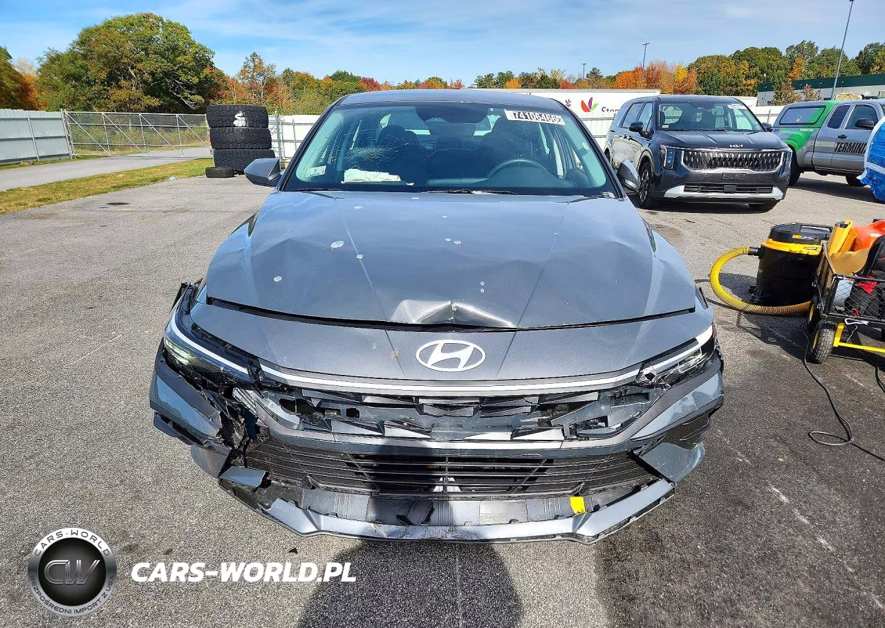 2026 Hyundai Elantra Hybrid Blue VIN:KMHLM4DJ8TU212181 - 5