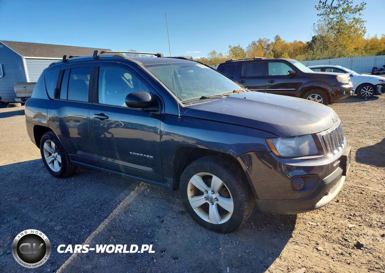 2015 Jeep Compass Sport VIN:1C4NJDBB7FD183360 - 4