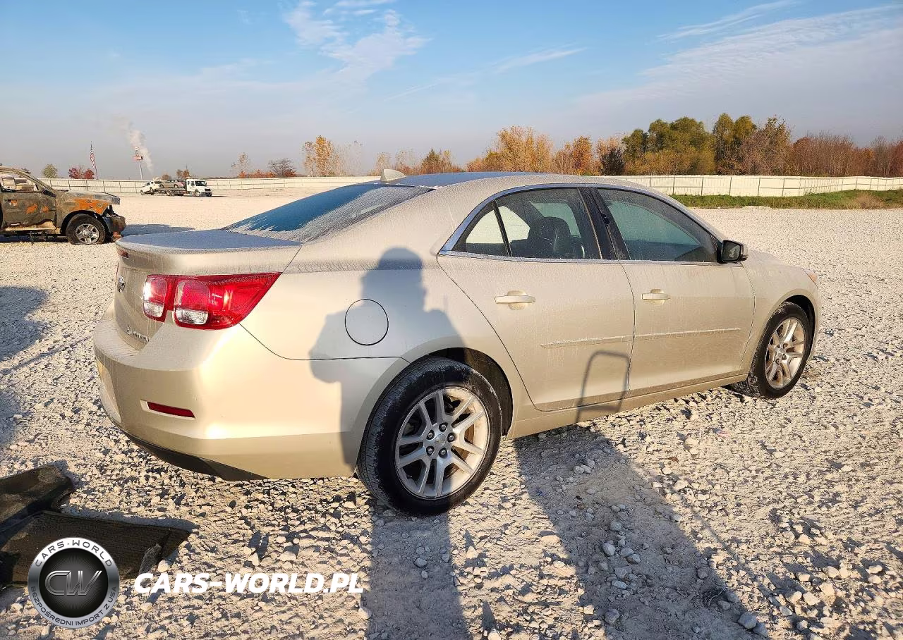 2014 Chevrolet Malibu 1Lt VIN:1G11C5SL9EF268963 - 3
