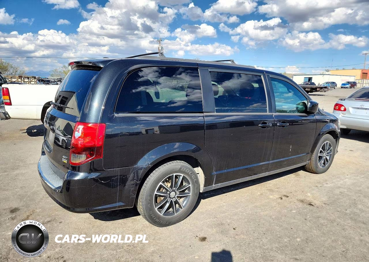 2018 Dodge Grand Caravan Gt VIN:2C4RDGEG9JR335940 - 3