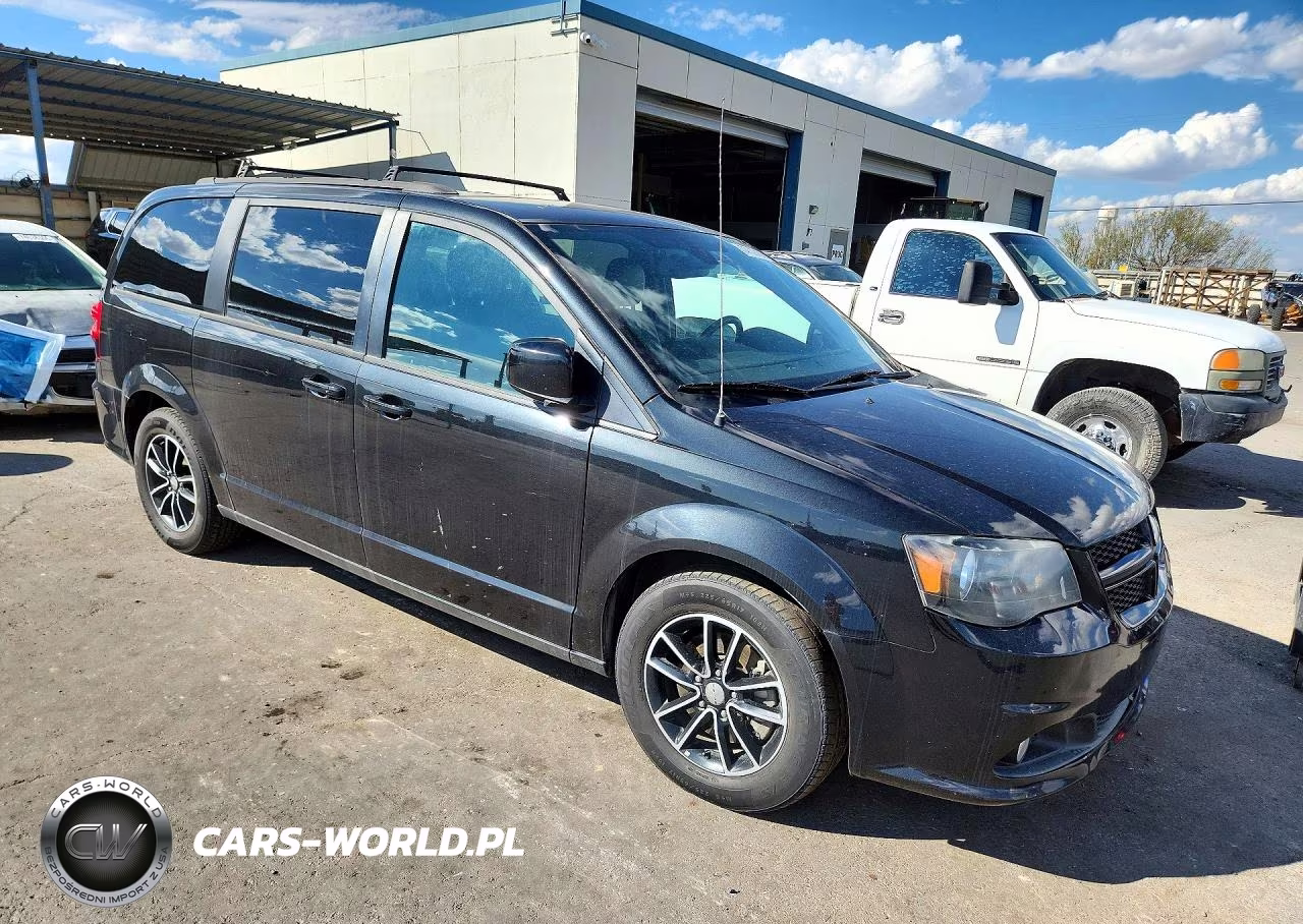 2018 Dodge Grand Caravan Gt VIN:2C4RDGEG9JR335940 - 4
