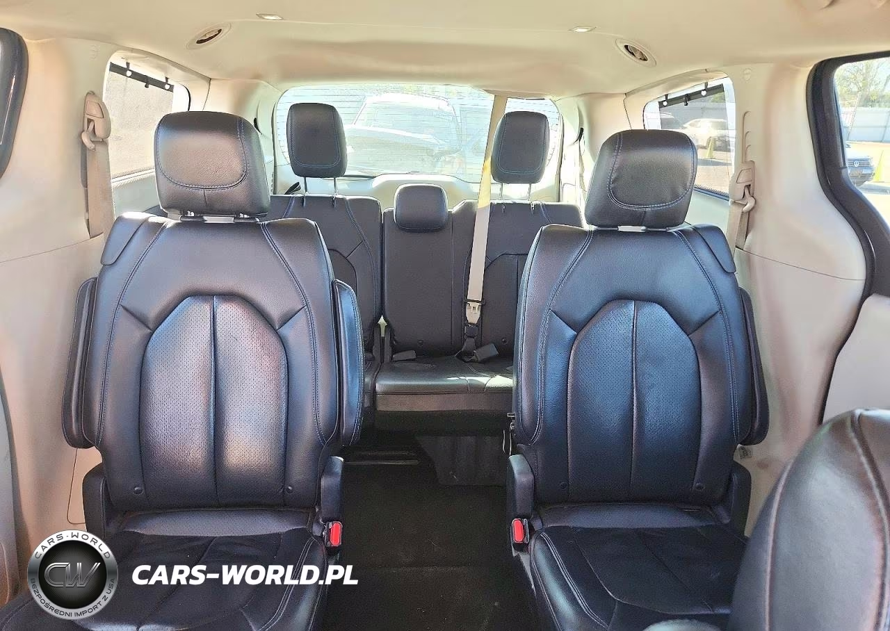 2021 Chrysler Pacifica Touring L VIN:2C4RC1BG6MR515420 - 10
