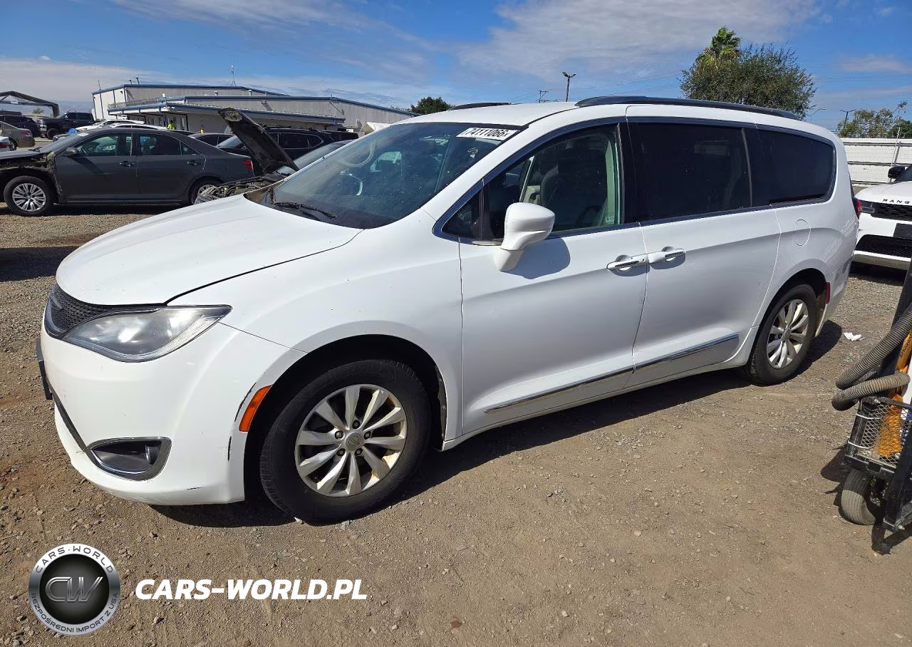 2019 Chrysler Pacifica Touring L
