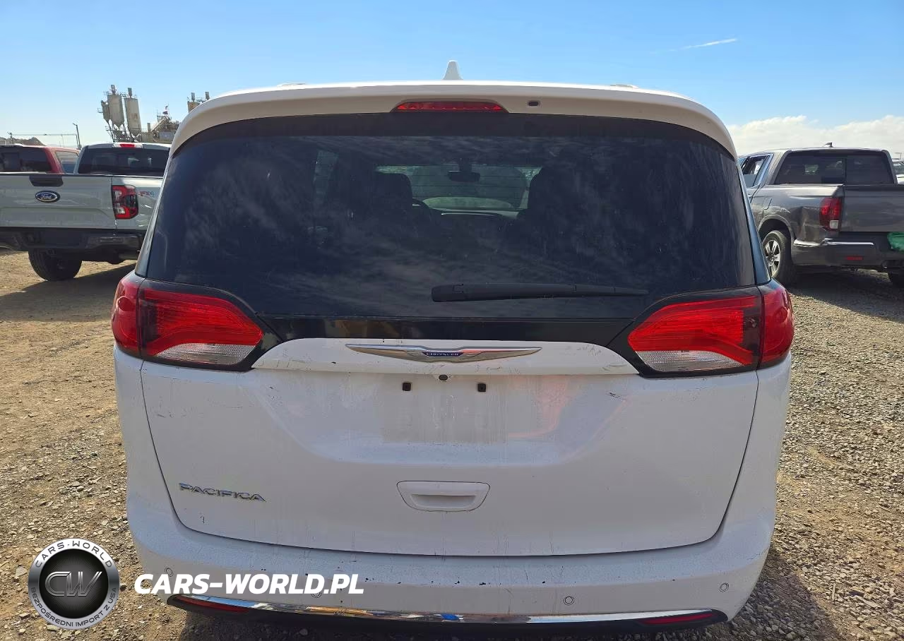 2019 Chrysler Pacifica Touring L VIN:2C4RC1BG9KR548263 - 6