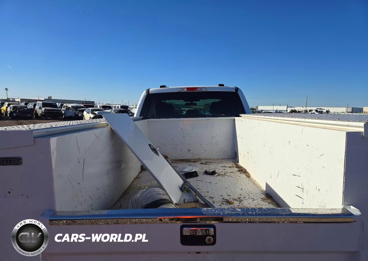 2025 Ford F350 Super Duty VIN:1FT8X3BA1SEC04401 - 10